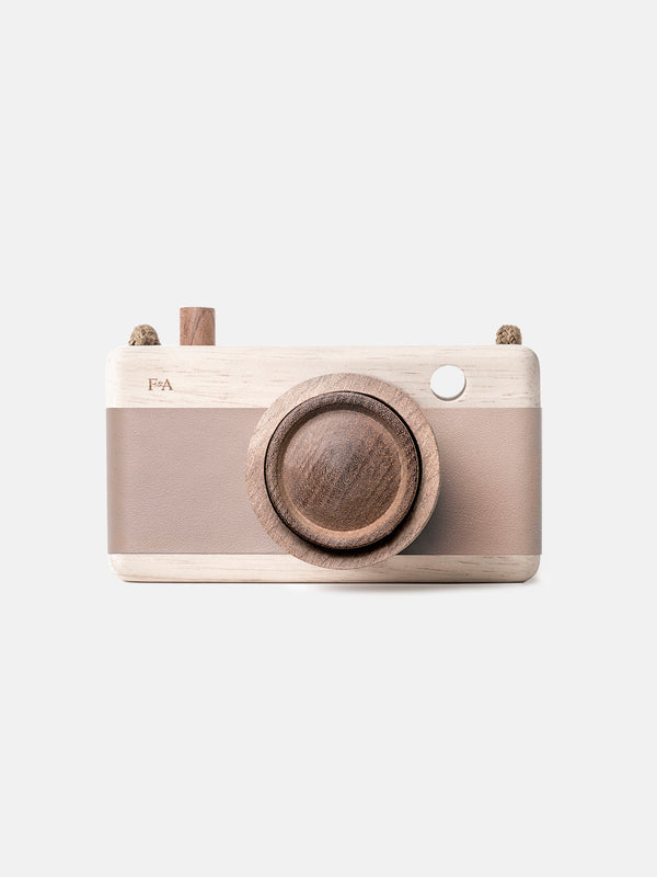 Wooden Camera Cat's Paw Pink