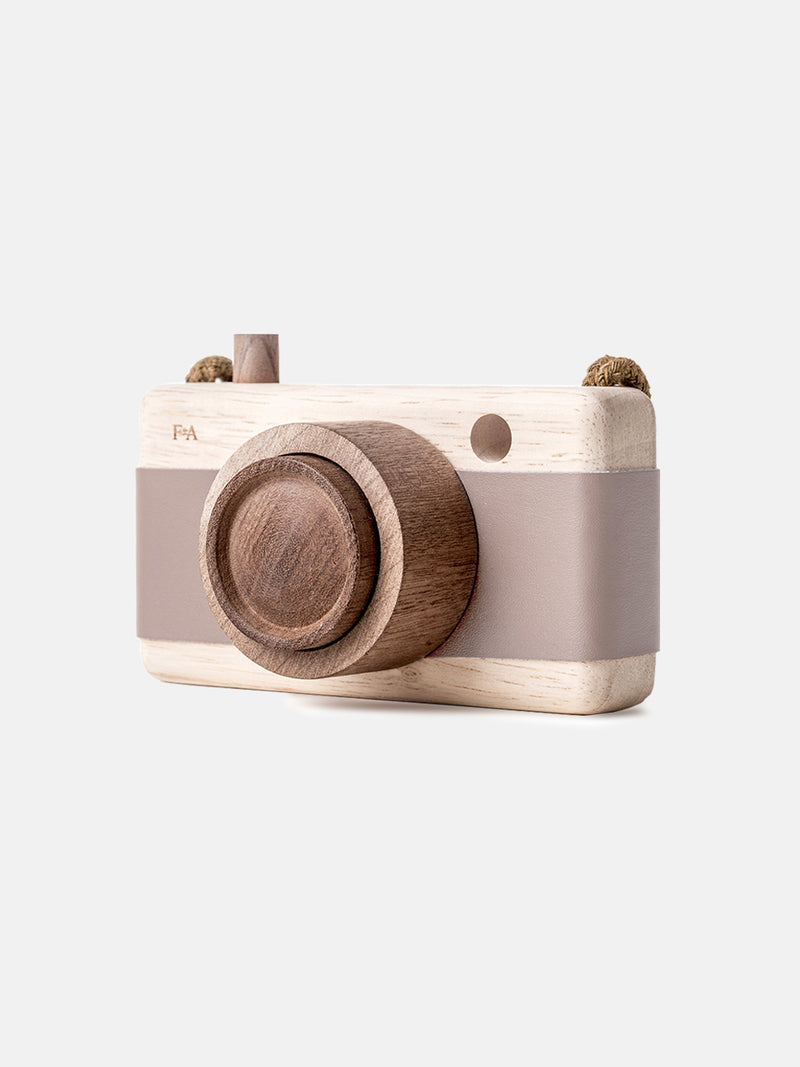 Wooden Camera Cat's Paw Pink