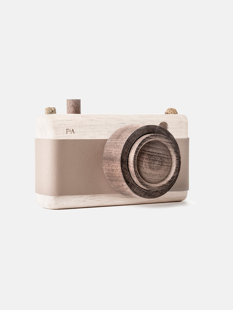 Wooden Camera Cat's Paw Pink